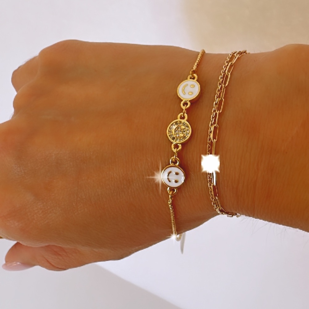 Smile adjustable gold bracelet